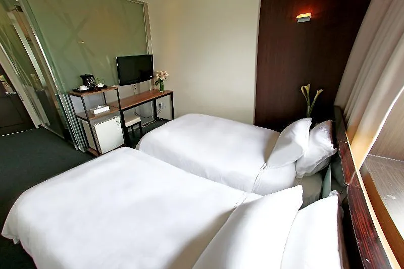 The Riverside Hotel Seoul 3*,